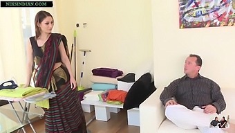Pantat Besar Bibi India Dijahili Dengan Keras Di Kamar Hotel