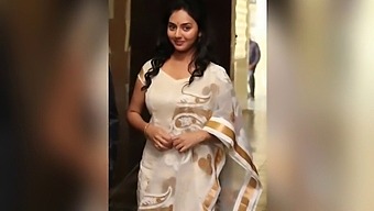 Bibi Telugu Yang Sudah Menikah Menikmati Seks Telepon Dengan Kekasih Mudanya