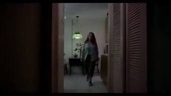 Pertemuan Seksual Seorang Milf Dengan Putra Tirinya.