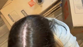 Bantu Aku Pindah Dan Aku Akan Memanjakanmu Dengan Aktivitas Seksual